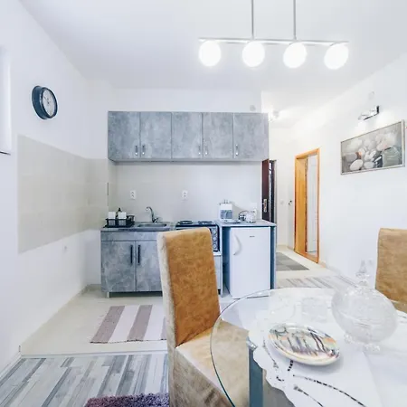 Sreckovic 1 Διαμέρισμα *