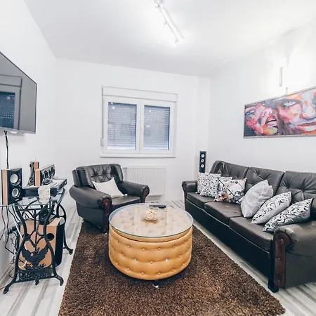 Sreckovic 1 Apartment