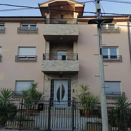 Διαμέρισμα Sreckovic 1 Κραγκούγιεβατς