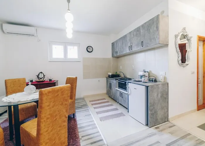 Sreckovic 1 Apartment